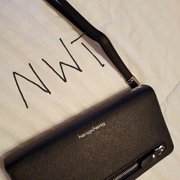 Cellphone/Wallet/Clutch - Picture 2 of 3